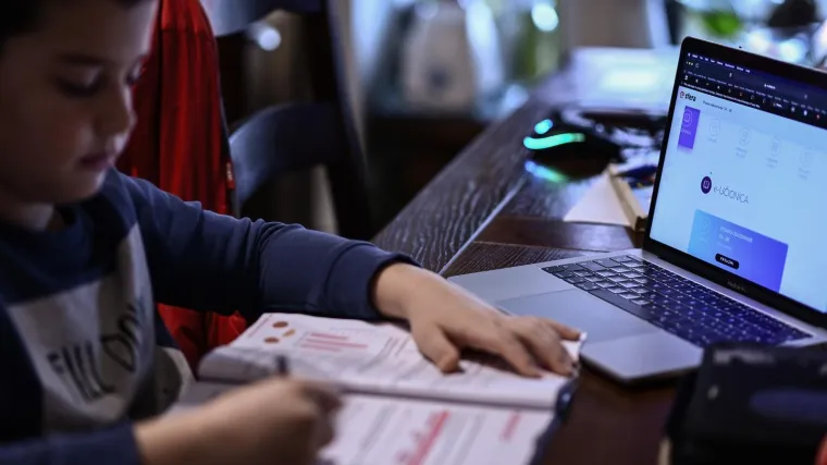 Ne prelaze sve osnovne &scaron;kole na online nastavu, već samo tri županije