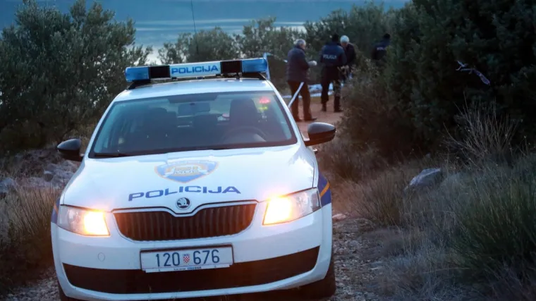 Mu&scaron;karac (33) u 2:30 ujutro autom sletio u more i poginuo