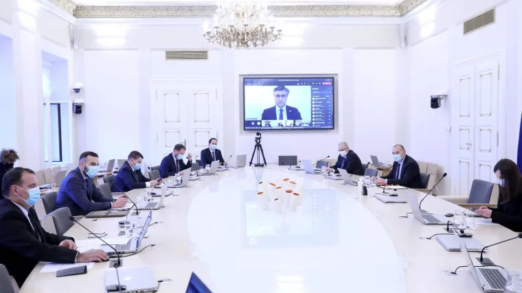 Plenković: 'Ako brojke ne padnu, moguće je produljenje mjera. Božić neće biti kao prija&scaron;njih godina'