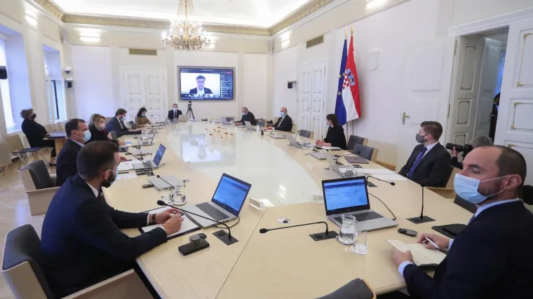 VLADA Odluke o nabavi respiratora i lijeka remdesivir. Pogledajte koliko će ih biti naručeno i koja je cijena