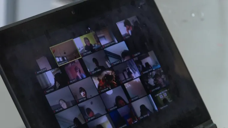 Hrvatski srednjo&scaron;kolci od danas nastavu slu&scaron;aju isključivo online! Kako to izgleda iz prve ruke