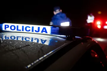 Upitao je prijatelja treba li mu pomoć, a onda je puška slučajno opalila?