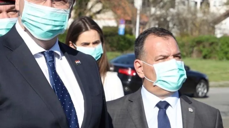 Ne žele obiteljska okupljanja, a od poslodavaca traže da radnike &scaron;alju na kolektivni godi&scaron;nji