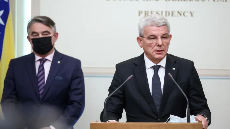 Skandal u BiH! Kom&scaron;ić i Džferović odbili se susresti Lavrovom: 'Nećemo biti ruski pijuni na Balkanu'