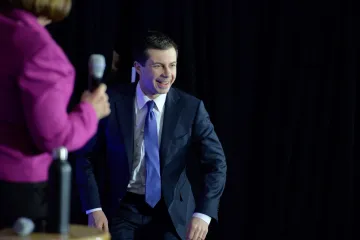 Baš poput Kamale i on je bio Bideonov suparnik na unutarstranačkim izborima