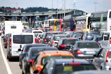 Uzimat će se i otisci prstiju; 'To će biti novi udar na naš turizam'