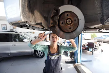 Svi znamo da je vozni park u Hrvatskoj star, ali jedna je stvar daleko veći krivac za velik broj prometnih nesreća