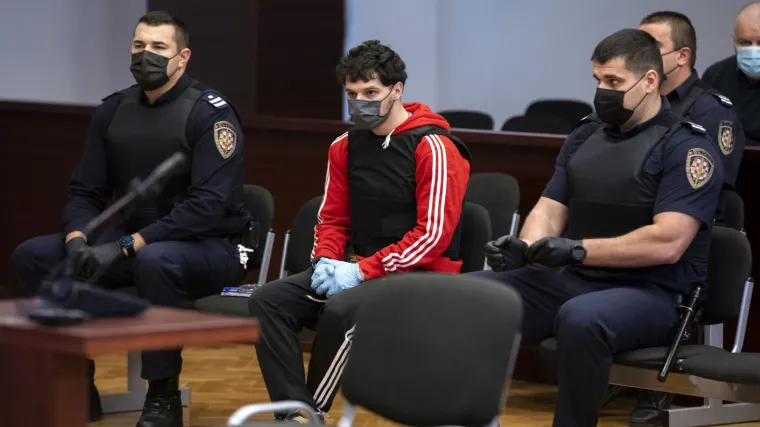 Na suđenju Zavadlavu pregledane video snimke: Vidi se pad motocikla ubijenog i pra&scaron;ina nakon ispaljenog metka