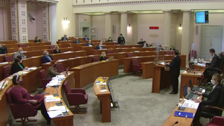 'Jednakiji' među jednakima: Građani će teže do propusnica, a saborski zastupnici mogu kud žele