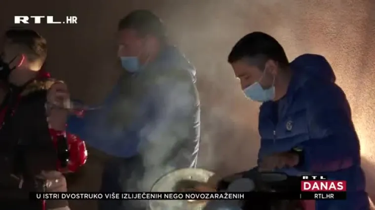 Advent u Zadru je otkazan, ali u ovoj ulici nisu odustali od njega: Božić nije izgubio svoju čar