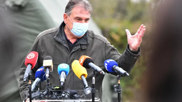 Čačić o mjerama pa opleo po Laucu: 'To bi izračunao i dečko na cesti koji ide u 1. razred osnovne, pa može i Lauc'