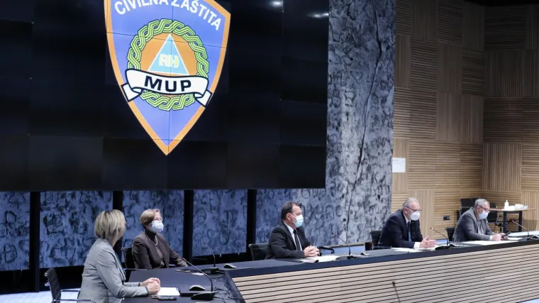 U Hrvatskoj 2233 nova slučaja zaraze koronavirusom, preminulo je 70 osoba