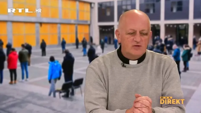 Mons. Koren u Direktu otkrio kako će izgledati misne proslave Božića, hoće li se pjevati i što savjetuje vjernicima