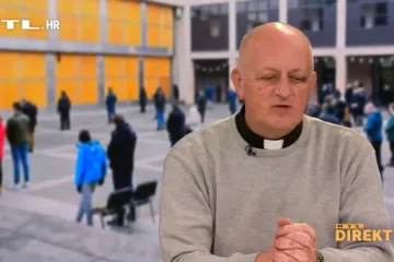 Mons. Koren u Direktu otkrio kako će izgledati misne proslave Božića, hoće li se pjevati i što savjetuje vjernicima