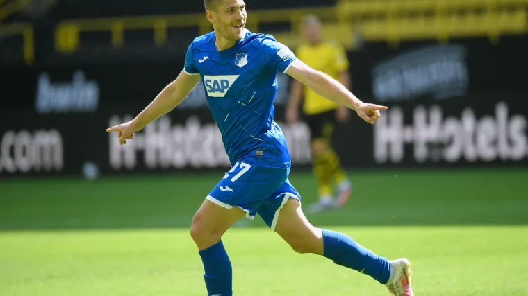 Hrvatu u napadu dru&scaron;tvo prave Haaland i Lewandowski, na golu je Neuer...