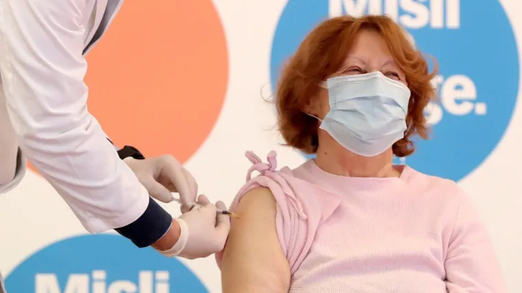 Branka je prva dobila cjepivo: 'Osjećaj je nevjerojatan'; Plenković: 'Uvjeren sam da će se ogroman broj građana cijepiti'