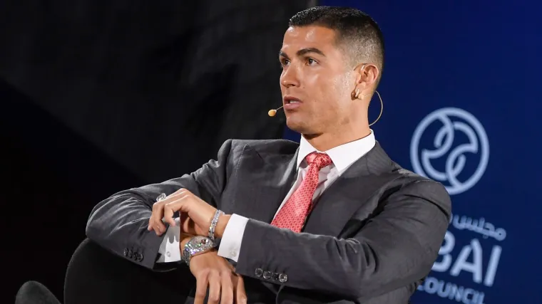 Ronaldo progla&scaron;en najboljim u 21. stoljeću - 'Ovo je namje&scaron;teno i lažno'