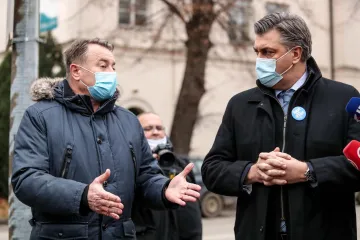 Nema ozlijeđenih u potresu ni srušenih zgrada, i rafinerija je bez oštećenja