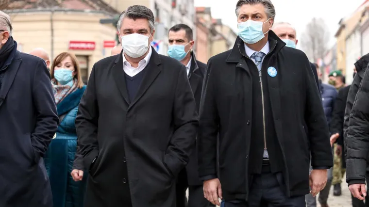 O&scaron;tećena i sisačka katedrala; Popustio je režim propusnica; 'Valjda se sve lo&scaron;e dogodilo'