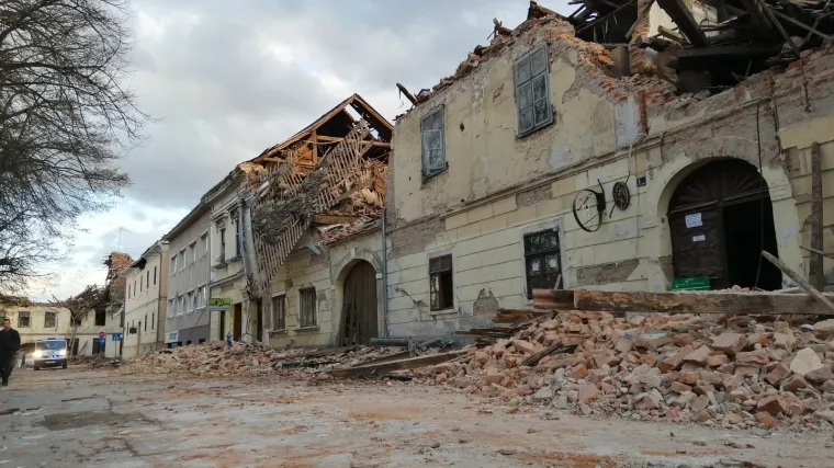 Stravična ispovijest: 'Oživljavao sam curicu punih 40 minuta! Preminula je, stavio sam joj krunicu oko vrata...'
