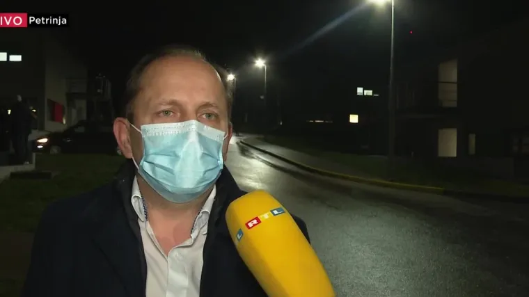 U Petrinji je bez struje jo&scaron; oko 850 građana, onima koji su se vratili u domove iz HEP-a apeliraju: 'Ne uključujte objekte koji su o&scaron;tećeni'