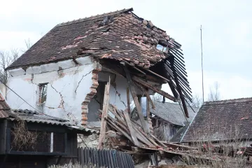 Ne možemo govoriti o smirivanju tla, od jučerašnjeg velikog potresa bilo ih je 250 jačih od 2 stupnja'