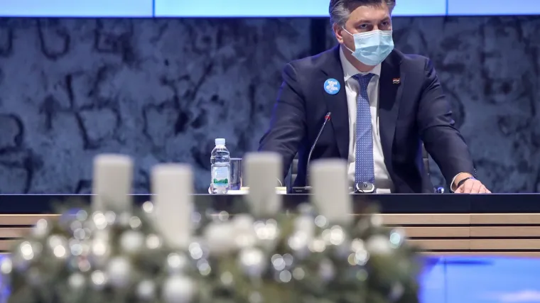 VIDEO Premijer Plenković: 'Struka je sklonija tome da se na Sisačko-moslavačku županiju pro&scaron;iri Zakon za obnovu Zagreba'