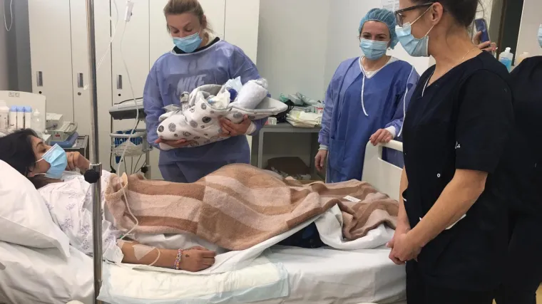 Prva beba u 2021. rođena u Sisku, obitelj je iz Petrinje: 'U 15 sekundi iza ponoći rođen je mali David'