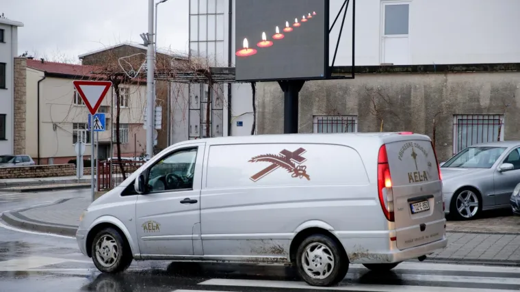 Stotine Posu&scaron;aka u sredi&scaron;tu grada zapalilo svijeće za osmero mladih koji su preminuli u novogodi&scaron;njoj noći