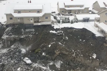 Spasilačke službe traže još troje nestalih