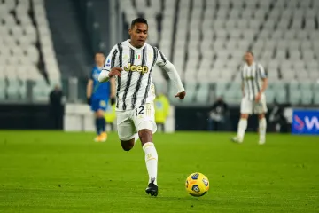 Alex Sandro zaražen koronavirusom