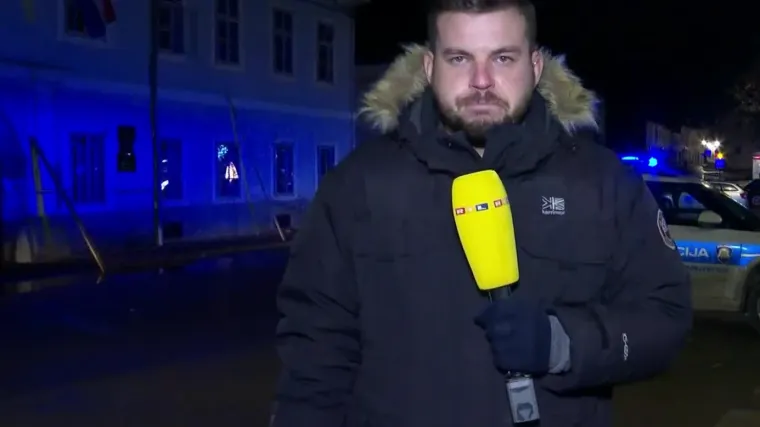 Izvje&scaron;taj iz Petrinje nakon novog potresa: Otpala je cigla i žbuka s već o&scaron;tećenih zgrada, vatrogasci provjeravali kuću u Glini