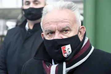 'Što da kažem? Da ostanu kod kuće i čekaju da im padne rog u zube i da poginu?'