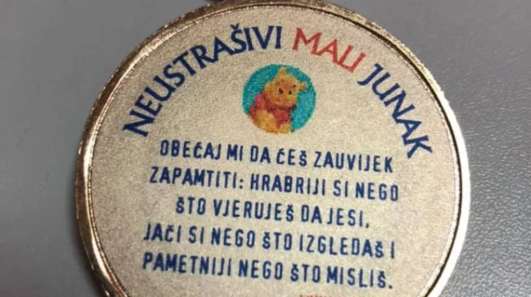 Medalje za najhrabrije poslije predstave! Glumci će igrati predstave do kraja siječnja kako bi djeci olak&scaron;ali ovaj tužan period