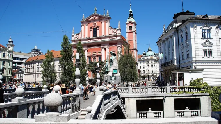 Nakon uskrsnog potresa 1895., u Ljubljani je počela građevinska renesansa
