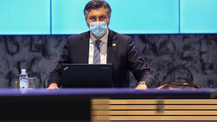 Naručuju se dodatni kontejneri za potresom pogođenu Banovinu