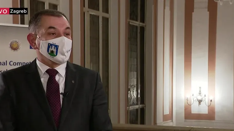 Pročelnik Lovrić za RTL: 'U srijedu ćemo odlučiti kako će u ponedjeljak započeti nastava i prema kojem modelu'