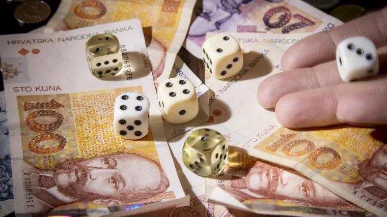 Molio građane za pomoć za bolesnu suprugu i onda prokockao novac: 'Bila mi je to neka vrsta ispušnog ventila'