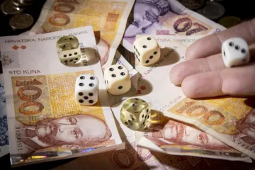 Molio građane za pomoć za bolesnu suprugu i onda prokockao novac: 'Bila mi je to neka vrsta ispušnog ventila'