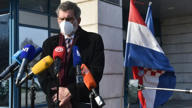 Ministar Fuchs objavio tko će u &scaron;kolu, a tko na nastavu od kuće: Za neke učenike idu i pojačane epidemiolo&scaron;ke mjere