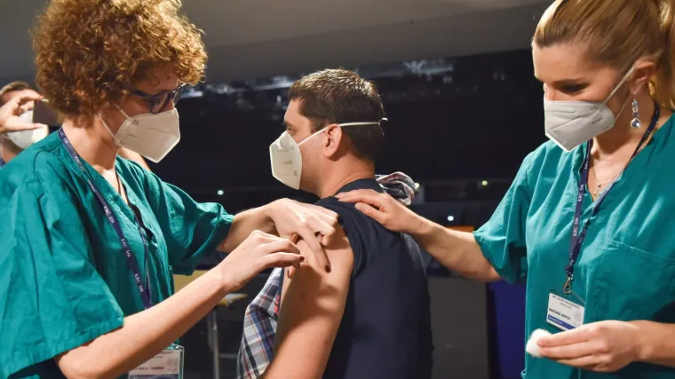 U Hrvatsku stiglo Modernino cjepivo - pritisak na bolnice popu&scaron;ta. RTL doznaje - Stožer razmatra pražnjenje Arene