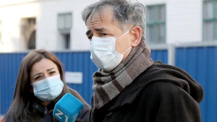 'To je zato &scaron;to je kod nas jezik izrazito politizirano pitanje'