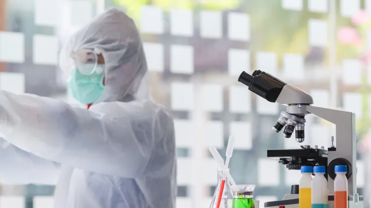 Tko je virolog koji je zbog prijetnji desnice dobio policijsku za&scaron;titu?