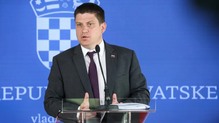 'Signal teleoperatera na Baniji će uskoro biti bolji, a uskoro će početi i obnova cesta na tom području'