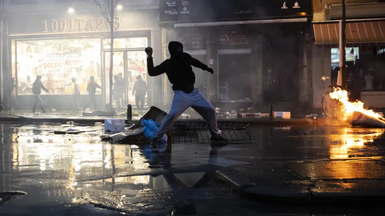 Miran prosvjed pretvorio se u nerede: Htjeli zapaliti policijsku postaju u Bruxellesu, 116 uhićenih