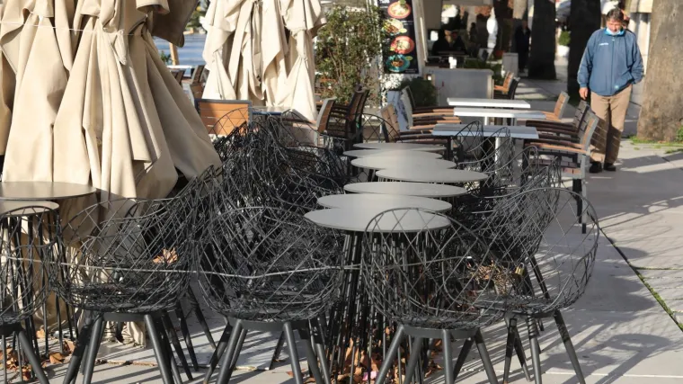 Hrvatska ima 299 zaraženih u 2 tjedna na 100.000 stanovnika: Znači li to da Stožer popu&scaron;ta mjere, kao &scaron;to su sami najavili?