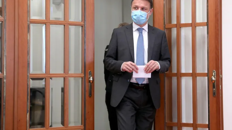 Znate li koliko se zastupnika prijavilo za cijepljenje? Samo jedna trećina; Neće ni &scaron;ef Sabora, ali on ima dobar razlog