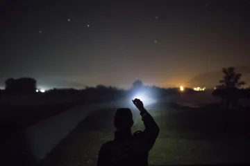 Bez razmi&scaron;ljanja u&scaron;li u ledenu vodu i spasili ju od sigurnog utapanja