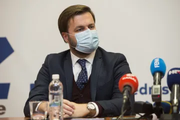 Ćorić poručio da ne brinu o računima za grijanje
