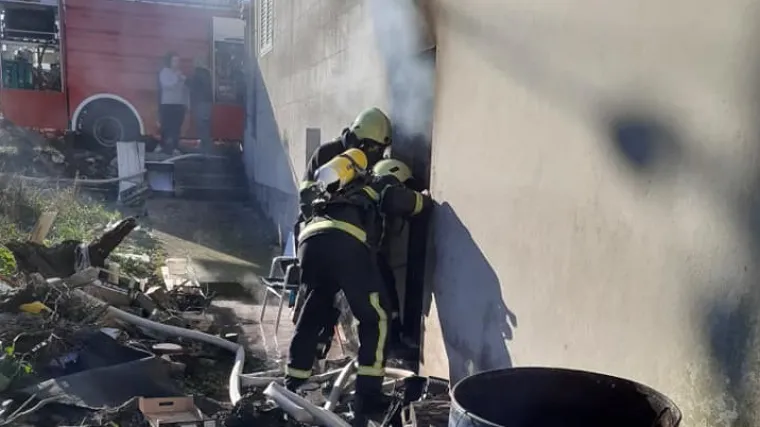 Strava na Korčuli: Vatrogasci ugasili požar pa u kući prona&scaron;li mrtvu ženu